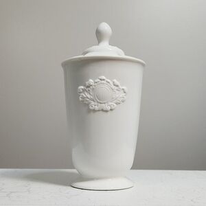 Croscill White Label White Ceramic Traditional Toothbrush Holder ~ NWT